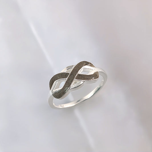 Anillos con Cenizas de Seres Queridos en Almaeterna Joyas