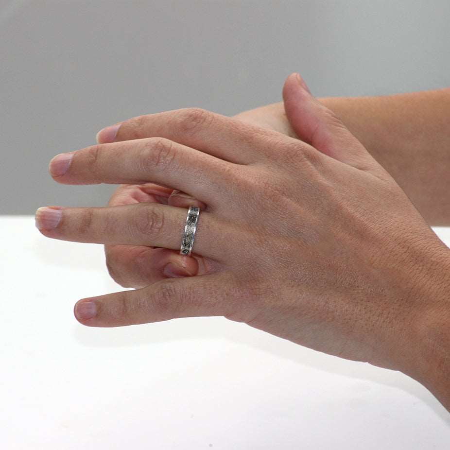 Alianza de plata · Banda central con cenizas