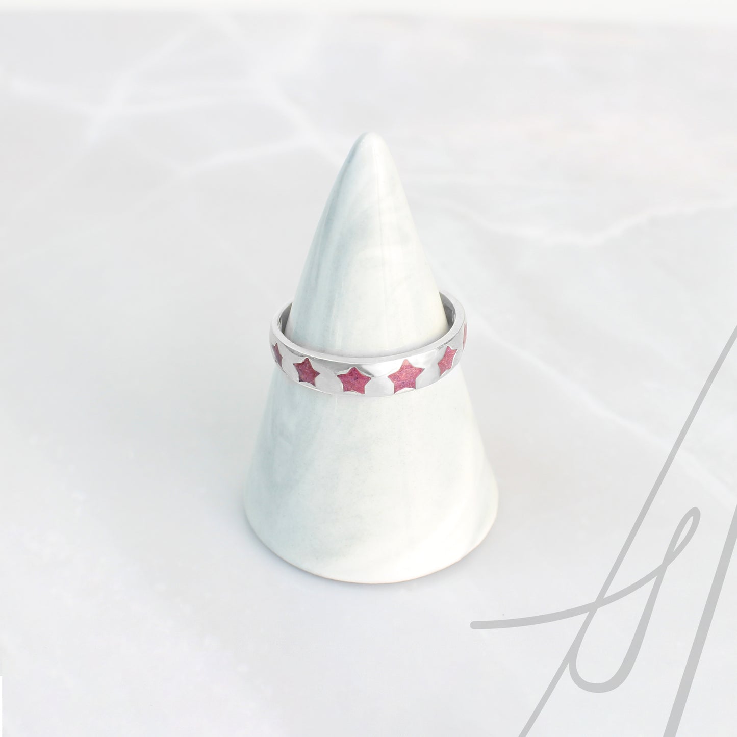 Anillo con Cenizas en Estrellas Rosas
