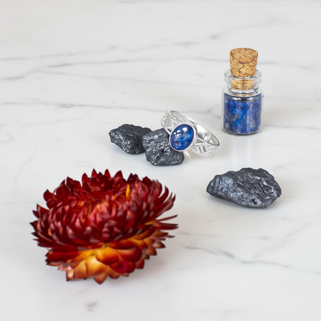 Anillo con Cenizas en Gema Oval sobre aro de Plata de Ley