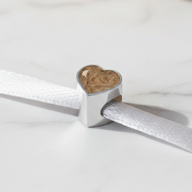 Charm con Pelo de Mascota en Corazón de Plata