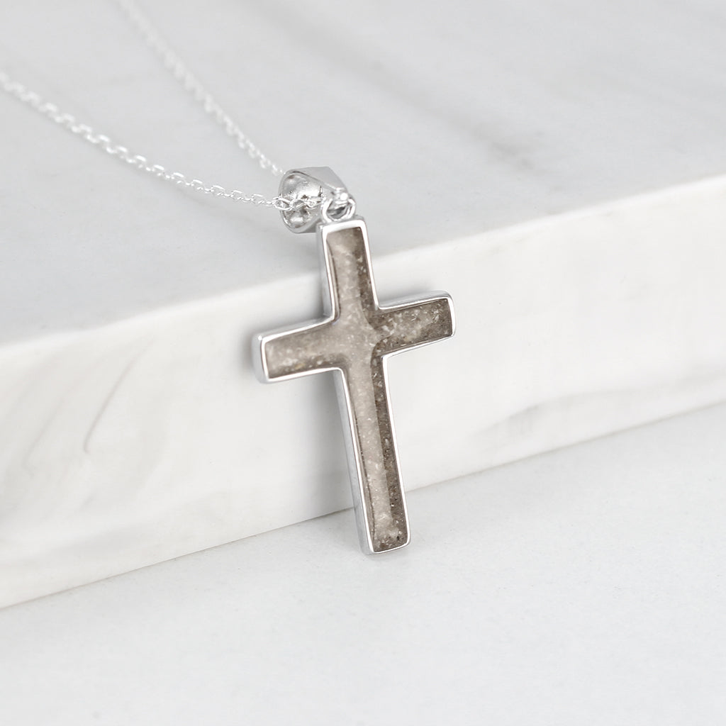 Colgante con Cenizas en Cruz Clásica