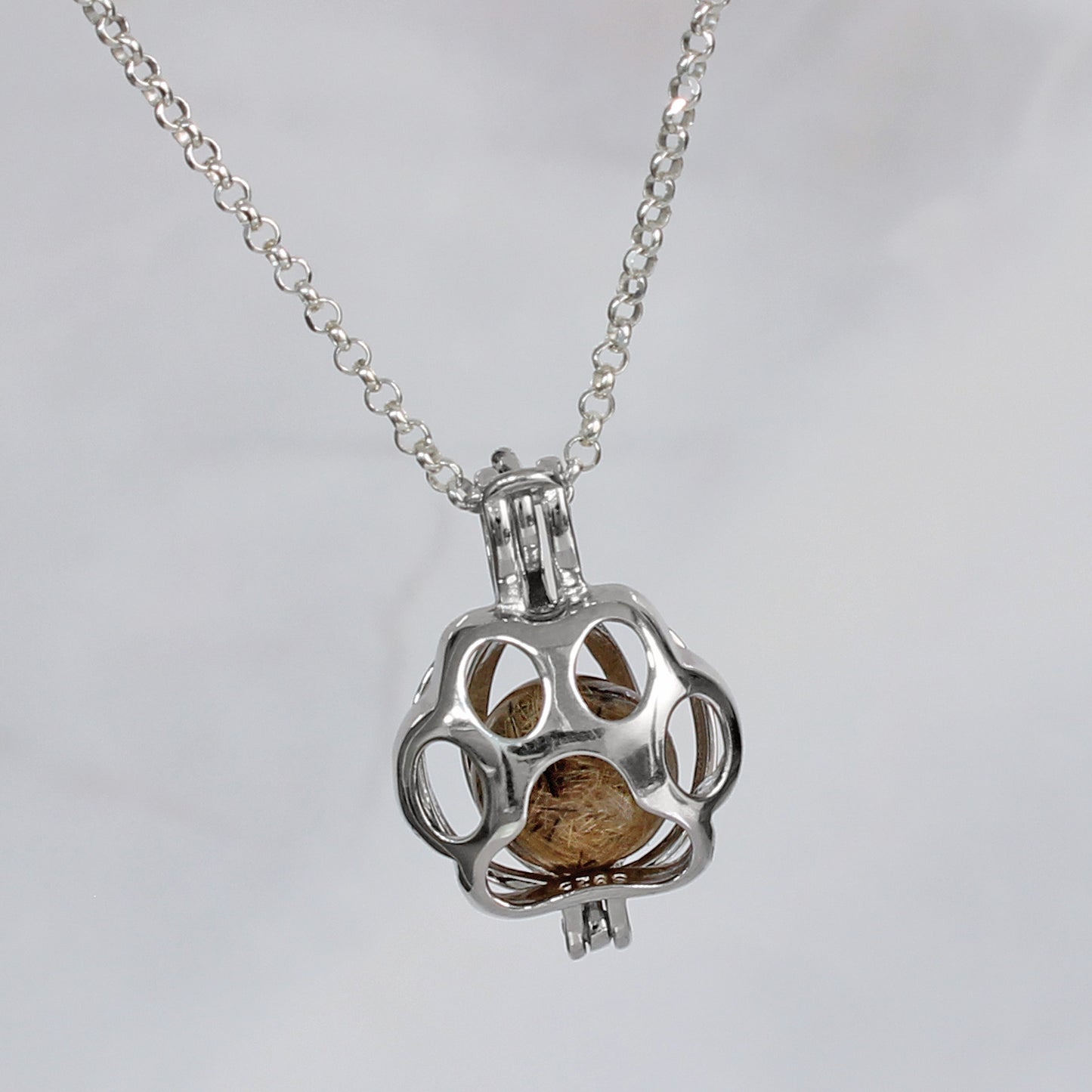 Colgante con Pelo de Mascota en Esfera dentro de Jaula Huella de Plata