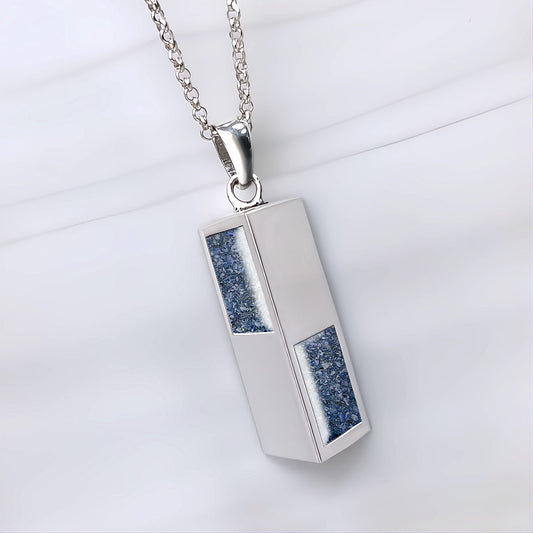 Colgante de plata con forma de prisma que contiene cenizas de tu perro o gato o mascota en general