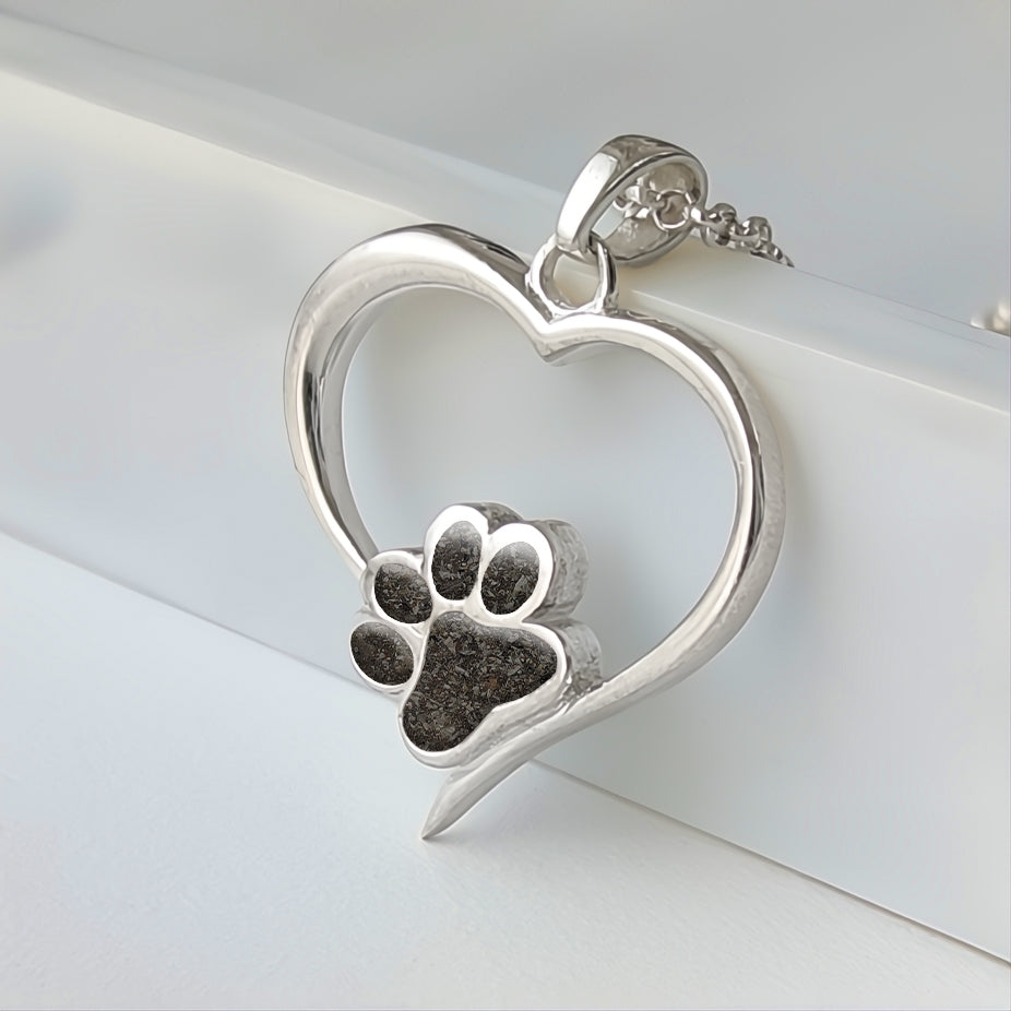Colgante de plata · Corazón y huella de mascota con cenizas de tu mascota
