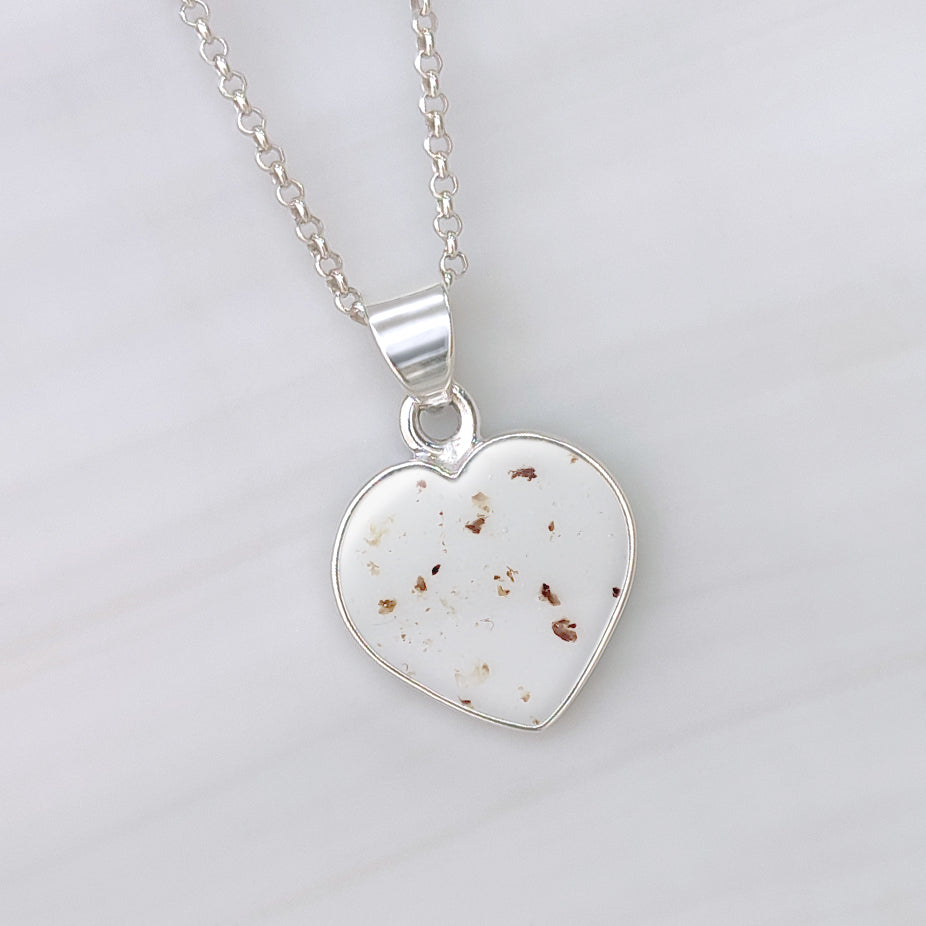 Colgante de plata · Corazón de cordón umbilical