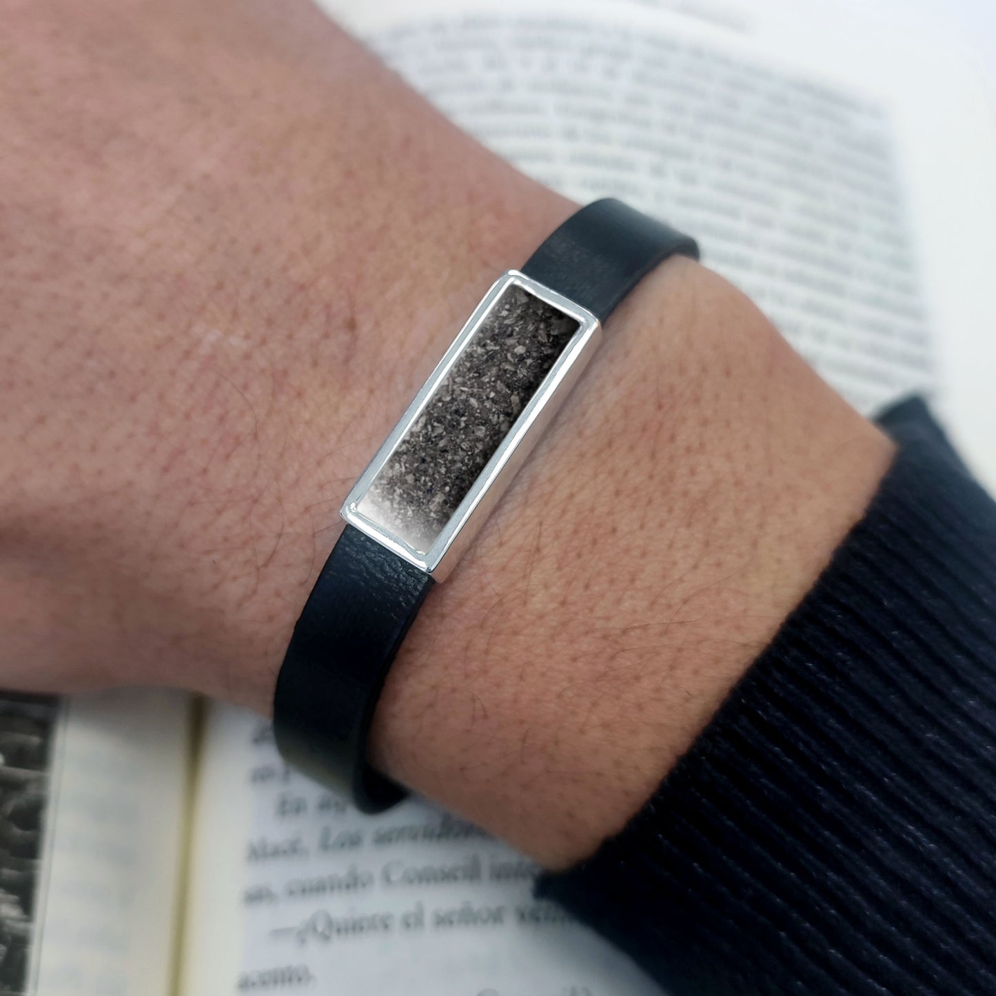 Pulsera con Cenizas en Deslizador Plano de Plata