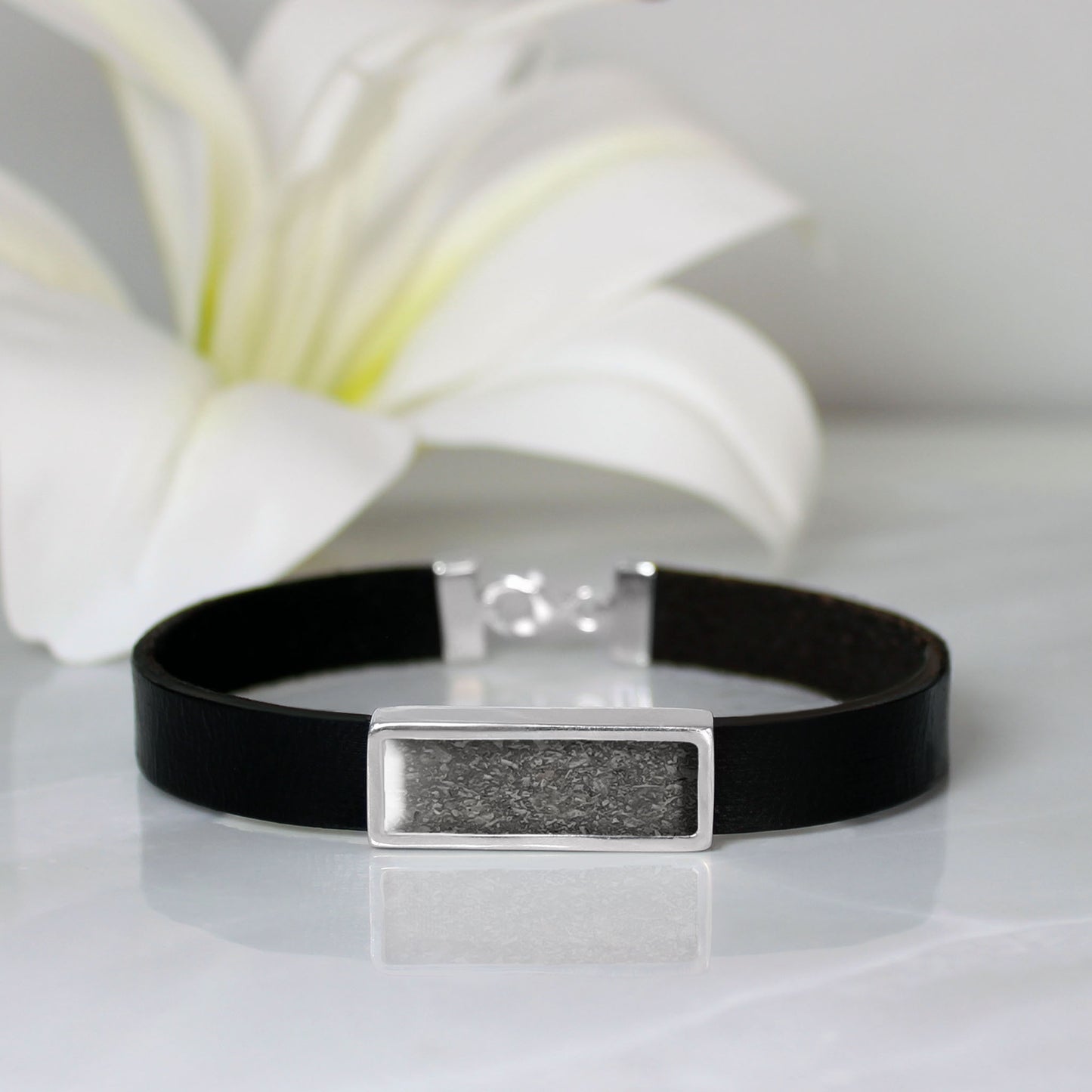 Pulsera con Cenizas en Deslizador Plano de Plata