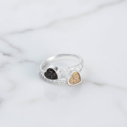 Anillo con Cenizas en 2 corazones con Circonitas