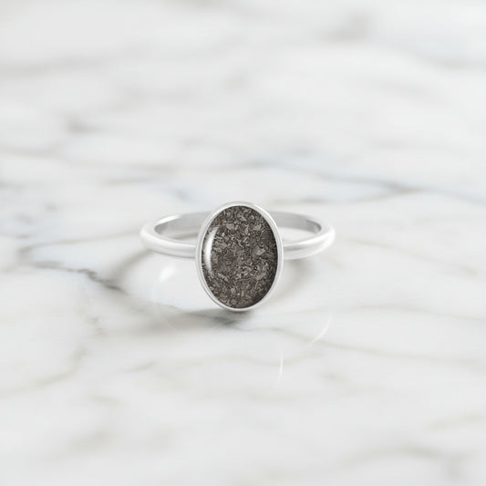 Anillo con Cenizas en Óvalo de Acero Inoxidable