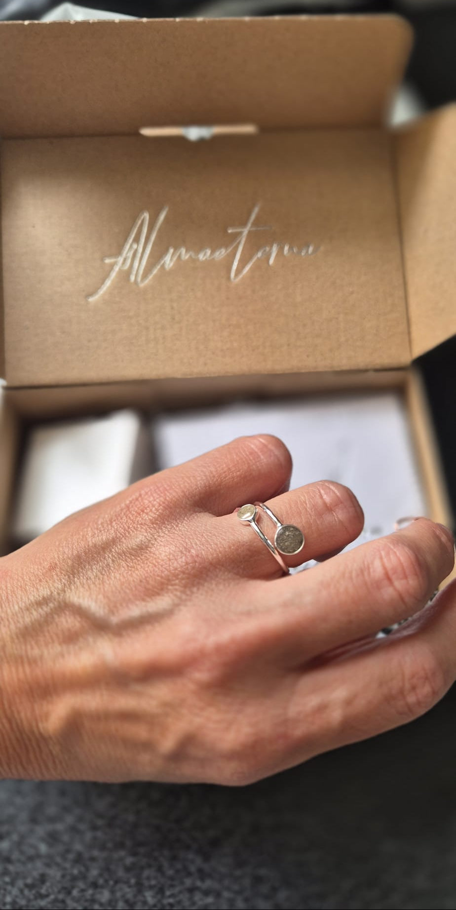 Anillo con Cenizas en doble Círculo de Plata de Ley