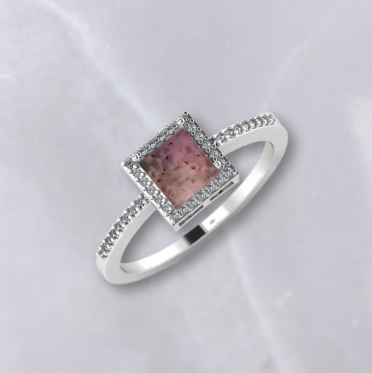 Anillo con Cordón Umbilical en Cuadrado con Circonitas