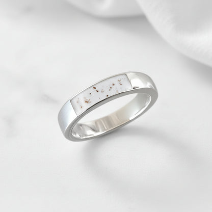 Anillo con Cordón Umbilical en Gema Rectangular de Plata