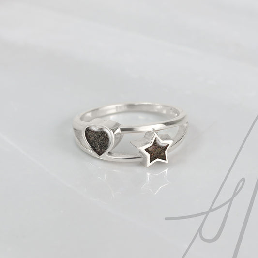 Anillo con Pelo de Mascota en Corazón y Estrella de Plata de Ley
