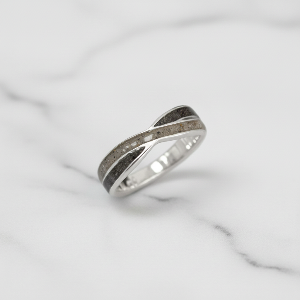 Anillo de Plata con Cenizas en Bandas Cruzadas