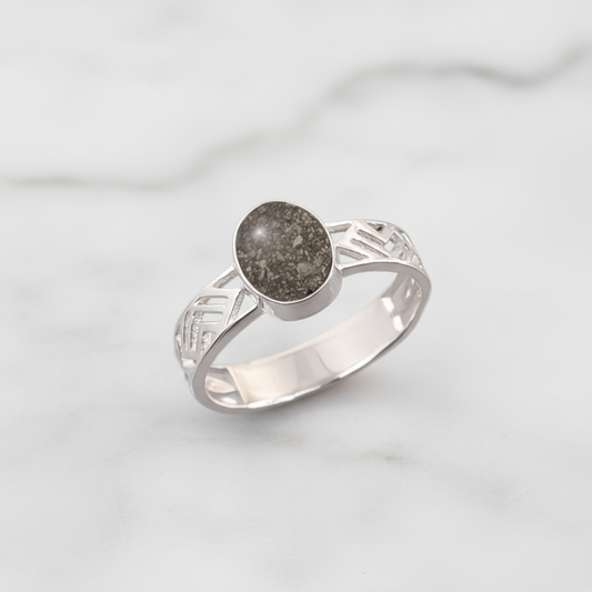 Anillo de Plata con Cenizas en Óvalo