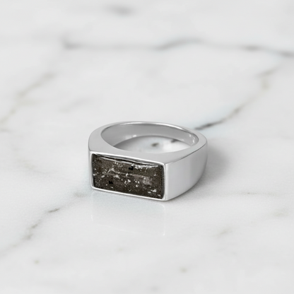 Anillo Sello de Plata con Cenizas 