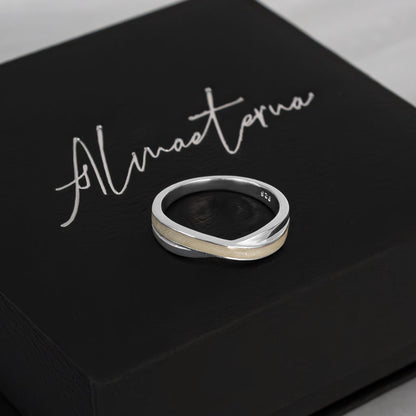 Anillo con pelo de tu perro o gato en banda cruzada de plata
