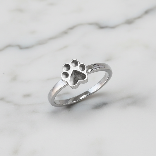 Anillo con Pelo de Mascota en Huella de Plata