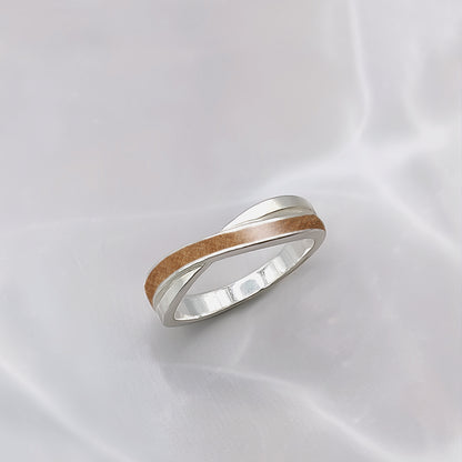 Anillo con pelo de tu perro o gato en banda cruzada de plata