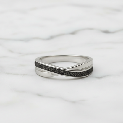 Anillo con Cenizas en Banda Cruzada de Plata 
