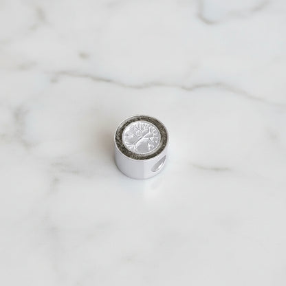 Charm de Cenizas en Árbol de la Vida de Plata