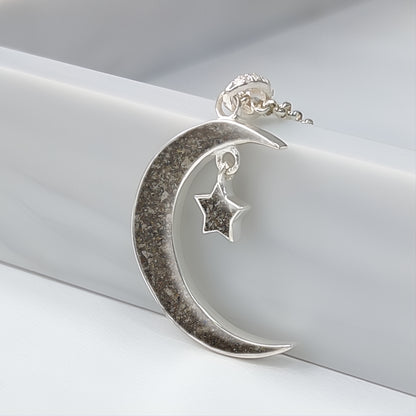 Colgante de plata · Luna y estrella de ceniza