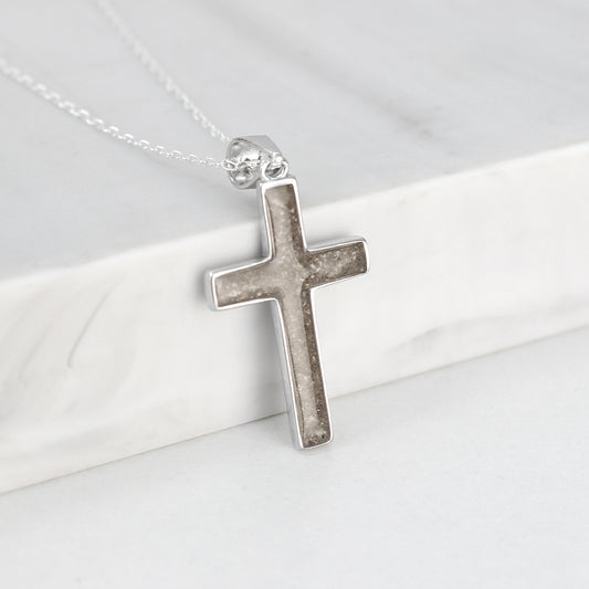 Colgante con Cenizas en Cruz Clásica
