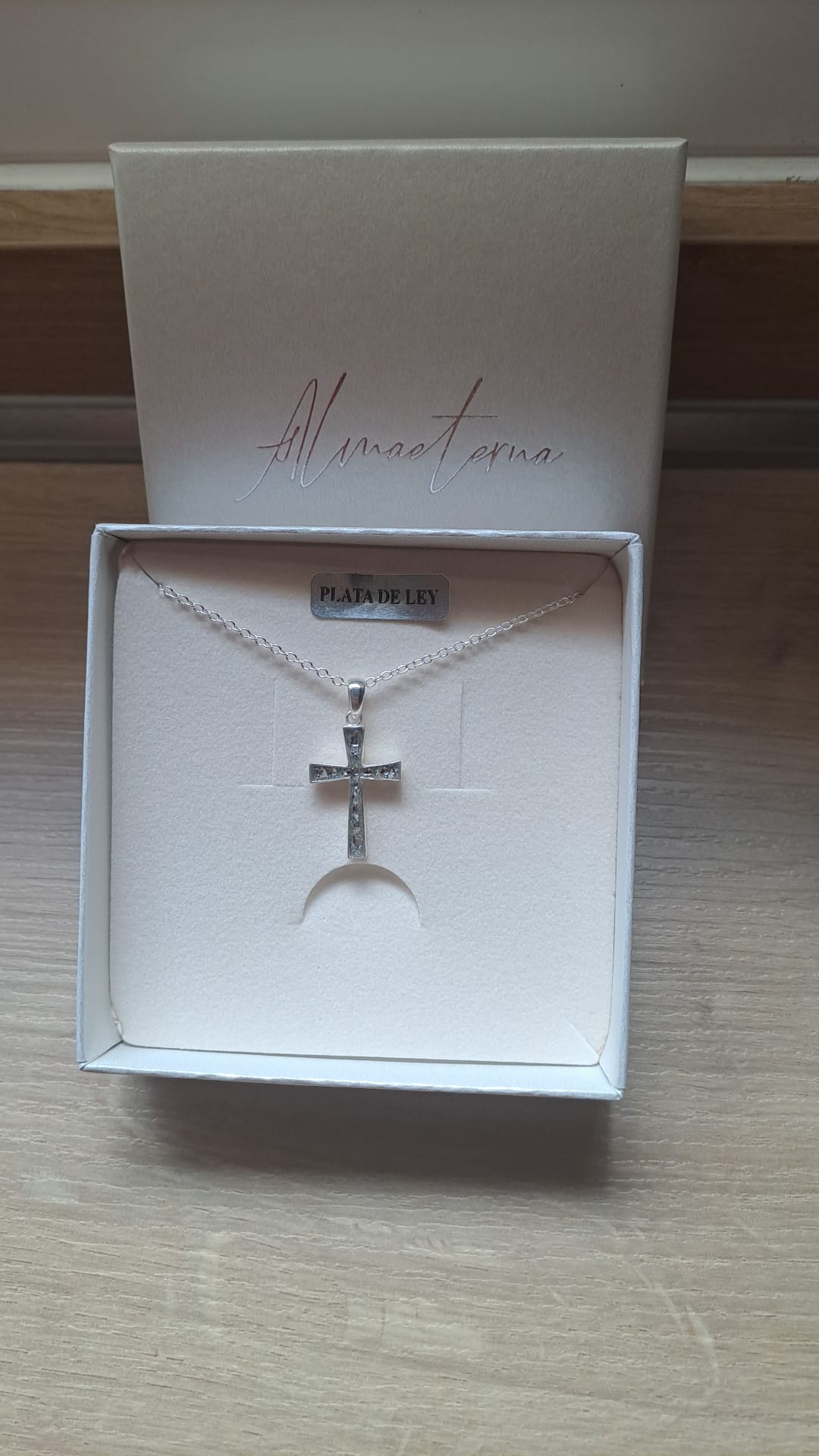 Colgante con Cenizas en Cruz de Plata
