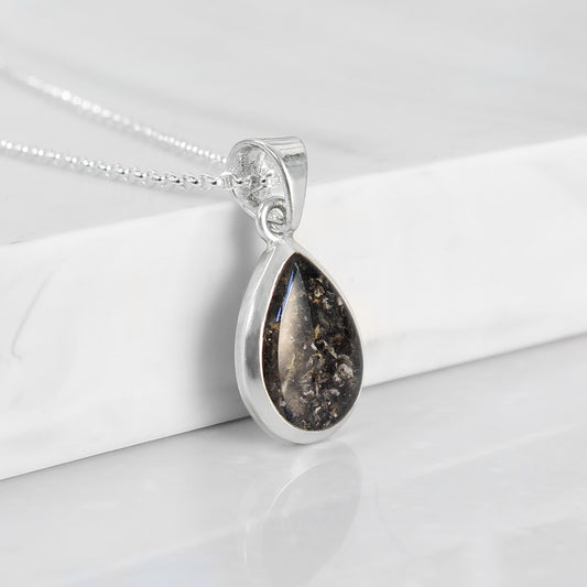 Colgante con Cenizas en Lagrima de Plata de Ley 925