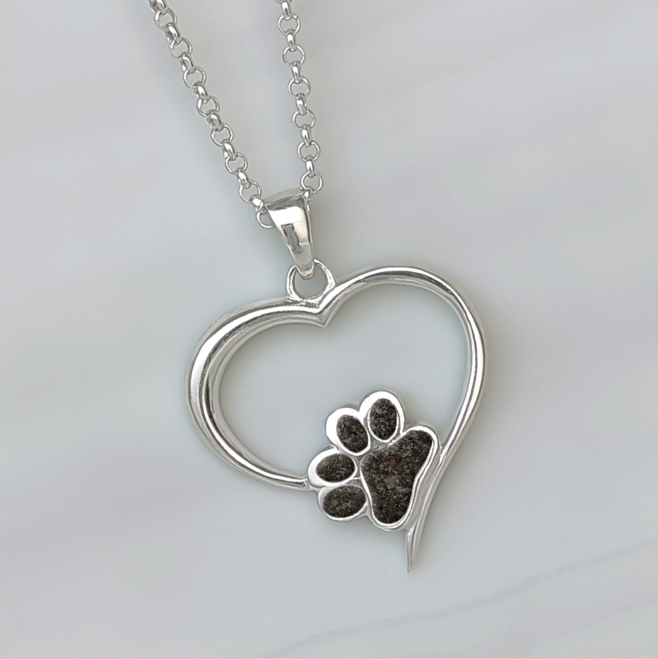 Colgante de plata · Corazón y huella de mascota con cenizas de tu mascota