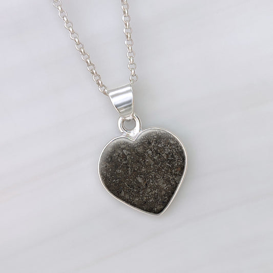 Colgante de plata · Corazón con cenizas de tu mascota